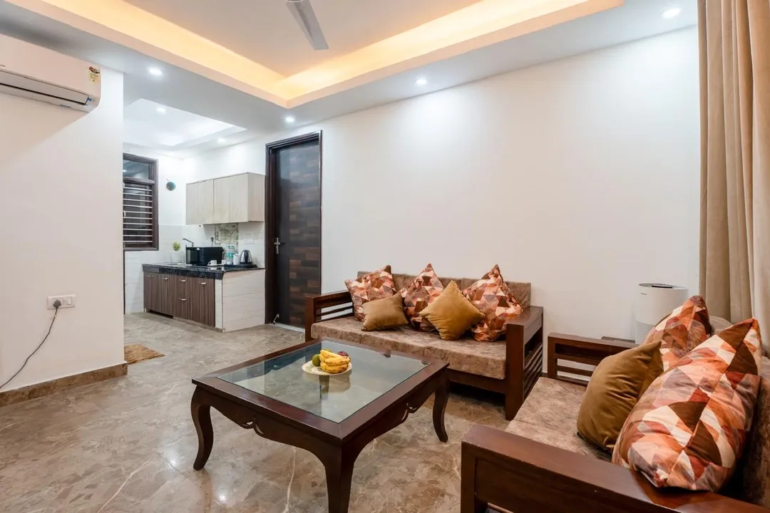 hotel near gurugram airport - cozy stays