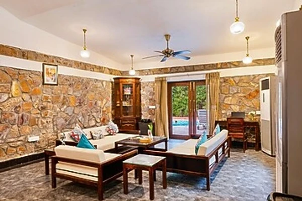 hotel with swimming pool in dhouj, gurugram - elivaas the aravalli reserve the bliss 3 bhk villa with pvt pool & jacuzzi
