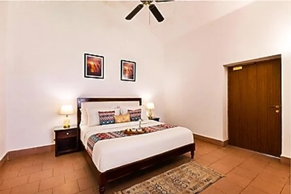 hotel with meeting room in dhouj, gurugram - elivaas the aravalli reserve the bliss 3 bhk villa with pvt pool & jacuzzi