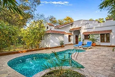 hotel with meeting room in dhouj, gurugram - elivaas the aravalli reserve the lotus 3 bhk villa with pvt pool & jacuzzi