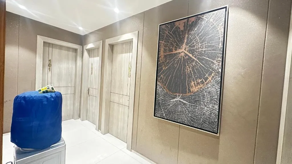 4 star hotels in exotic studio stayz near artemis hospitals gurugram