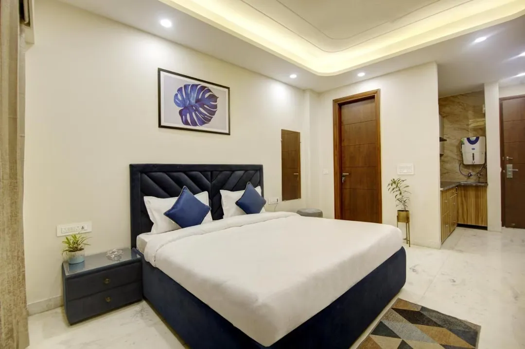 economical service apartment in sector 24, gurugram - flxho quad - luxury studio apartments dlf cyber city