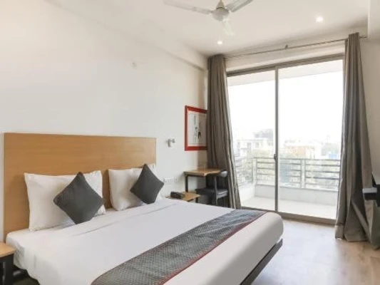 online room booking in sector 39, gurugram - fortune azalea