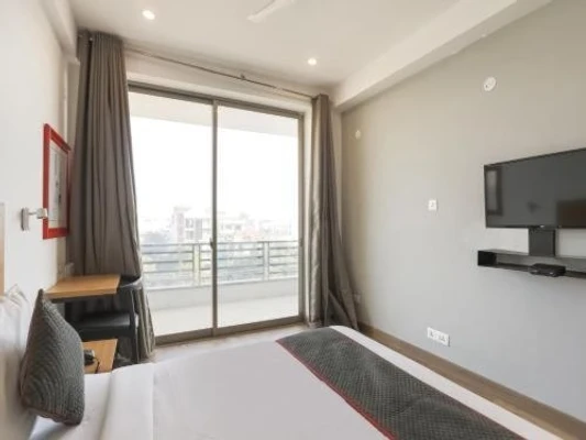 best early check in hotels in fortune azalea gurugram