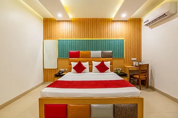 unmarried couple friendly hotels in haris court cyber hub gurugram
