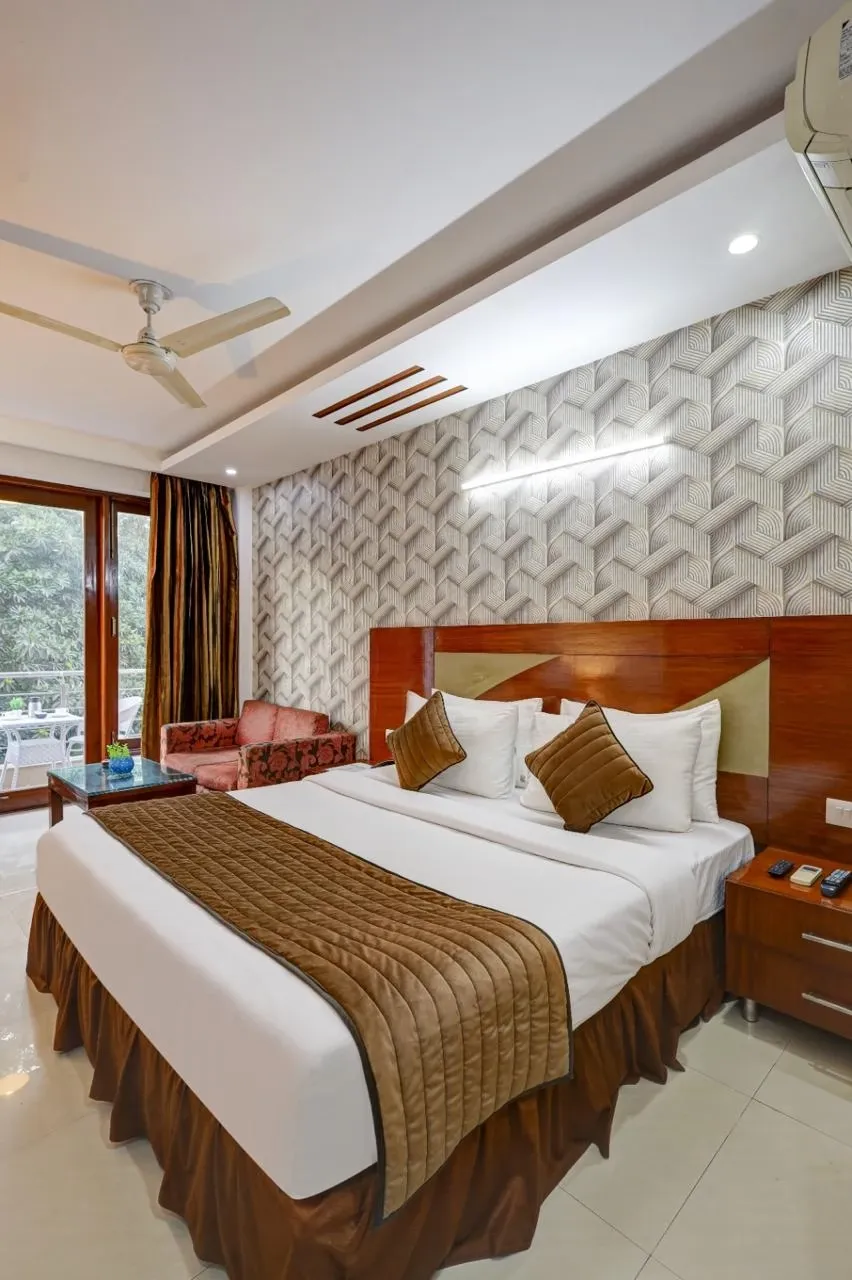best luxury hotel in hotel b stays iffco metro gurugram gurugram