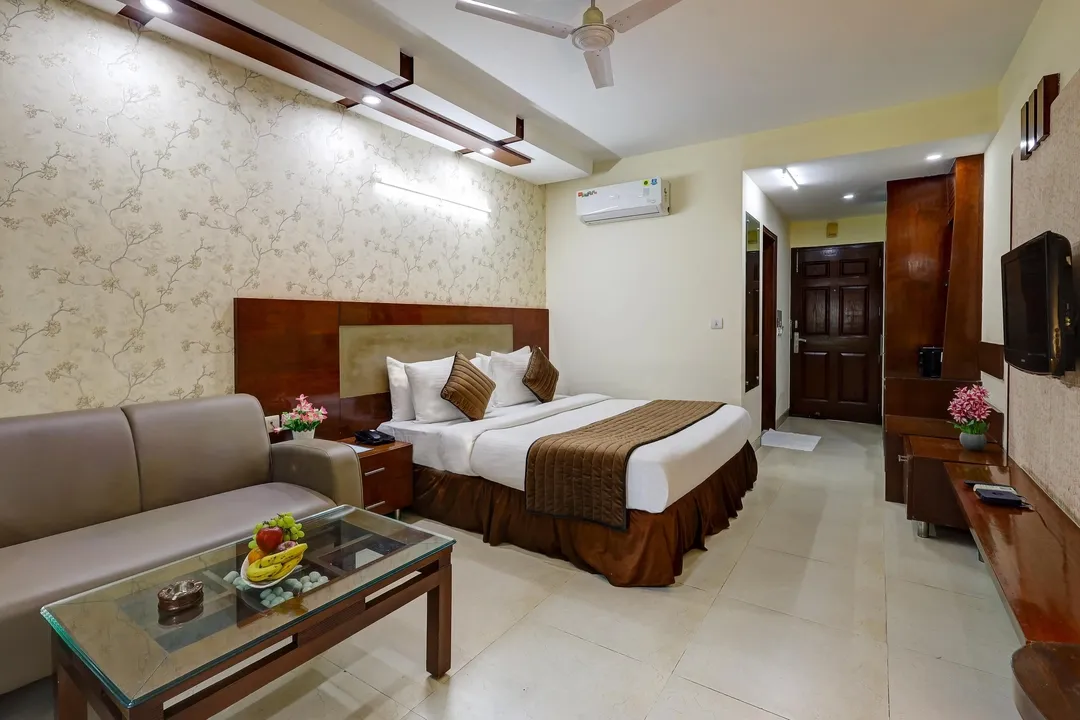 best luxury hotels in hotel b stays iffco metro gurugram gurugram