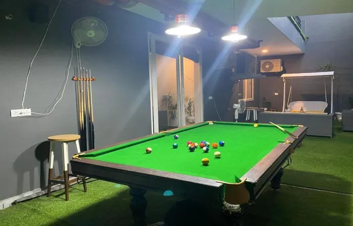 hotels for unmarried couples in hotel bk studios & rooms gurugram