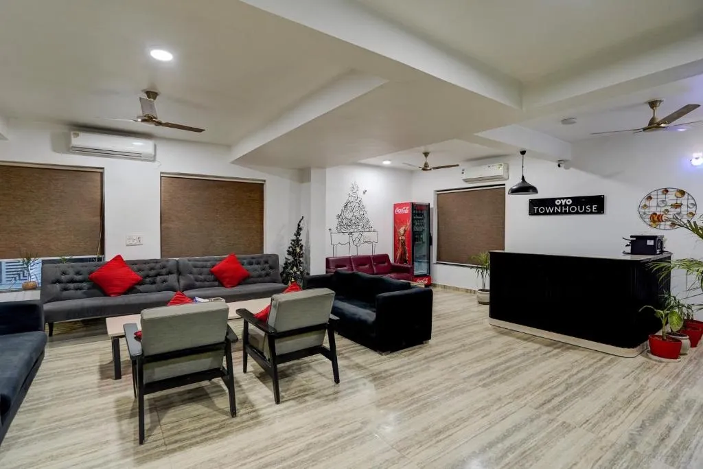 best hotels for couple in hotel cloud bay gurugram