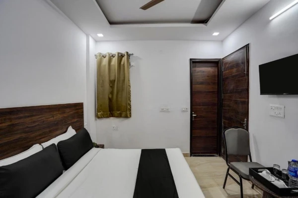 hotel with gym in sector 68, gurugram - hotel cloud bay