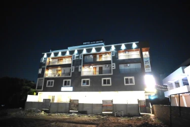 star hotels in hotel elite suites gurugram
