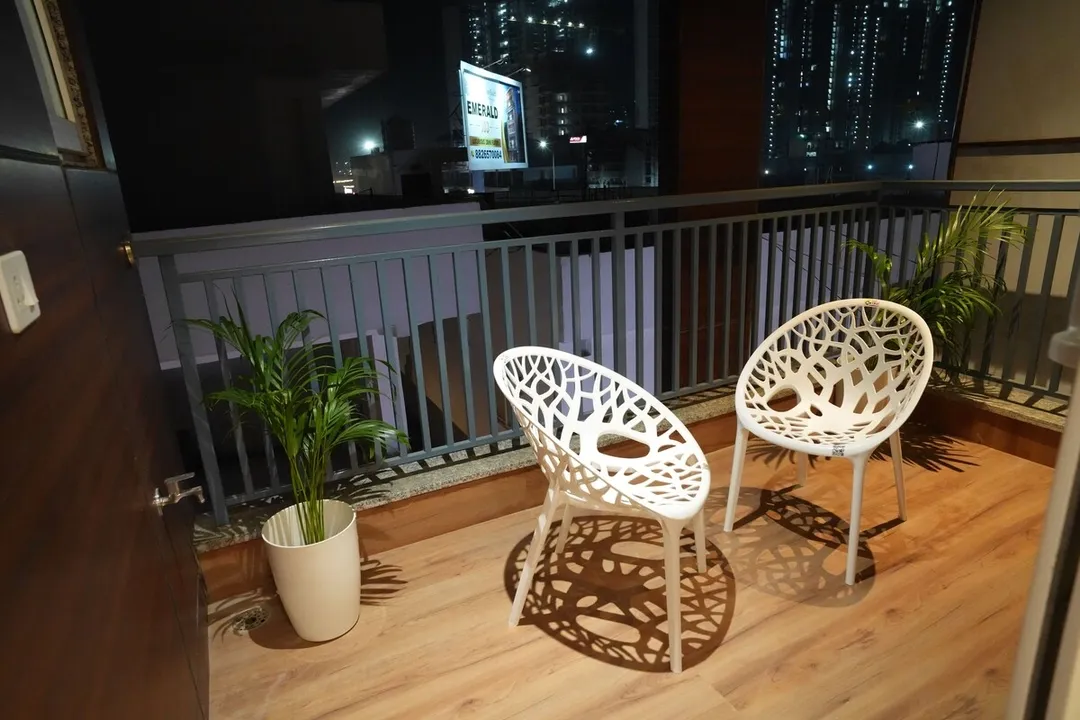 best hotels for couple in hotel elite suites gurugram