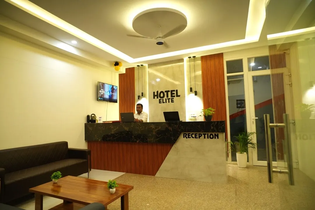group holiday hotels in hotel elite suites gurugram