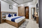 top luxury hotels in hotel grey sky gurugram