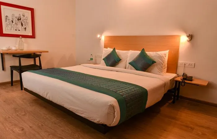 luxury hotel in hotel luxury residency gurugram