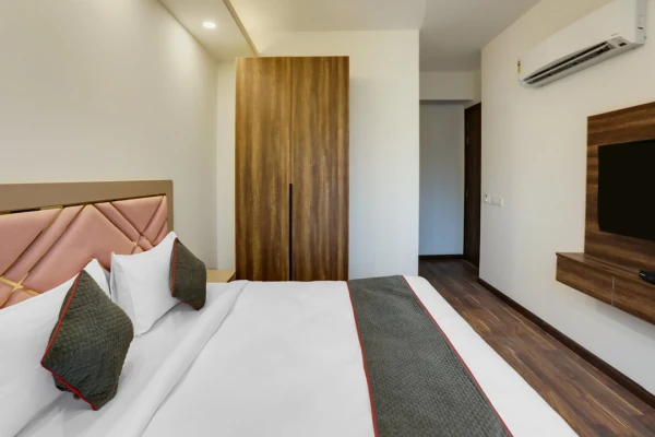 hotel in dlf phase 3, gurugram for family - hotel ma - 32
