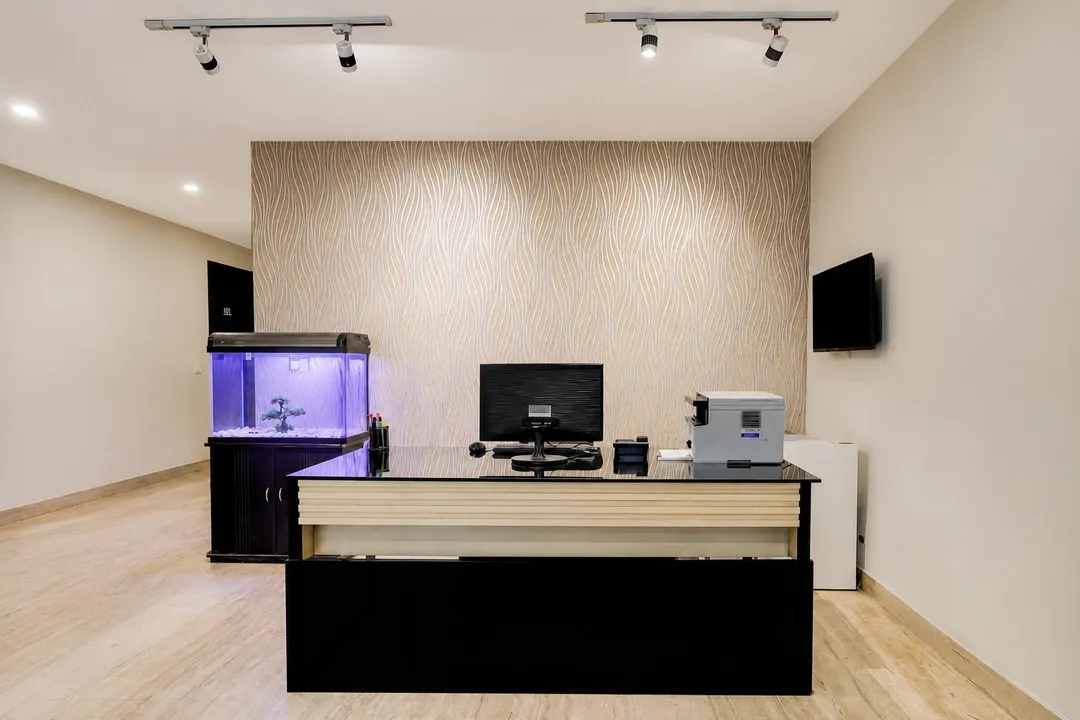 best luxury hotel in hotel monsella gurugram