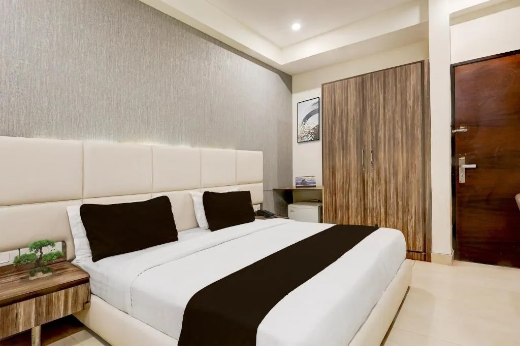 night stay hotels in hotel monsella gurugram
