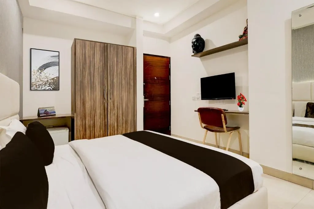 best hotels for unmarried couples in hotel monsella gurugram
