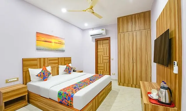 day hotels in hotel naveen stay gurugram