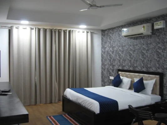 best hourly hotels in hotel posh classic gurugram