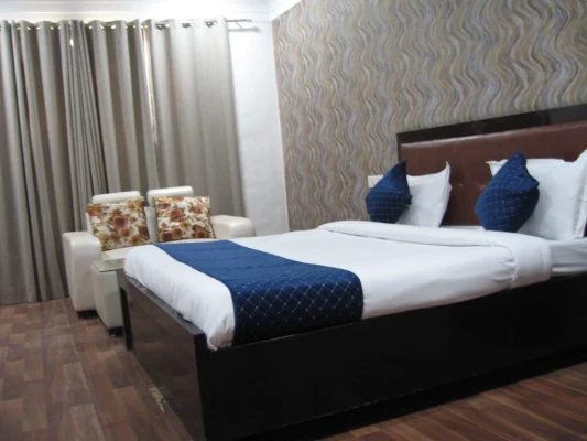 best romantic hotels in hotel posh classic gurugram