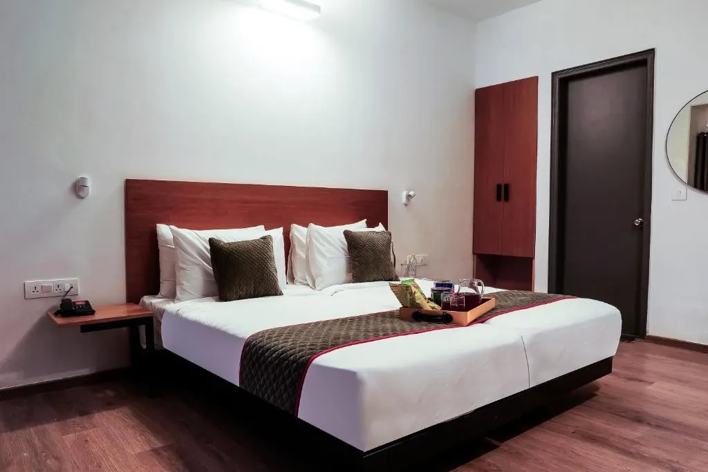 best 24 hours check in hotels in hotel the runner gurugram