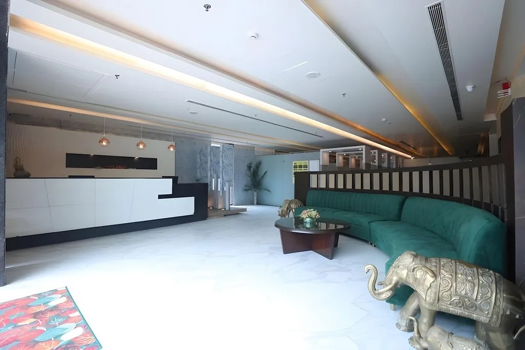 best hotel stay in hotel windsor heights gurugram