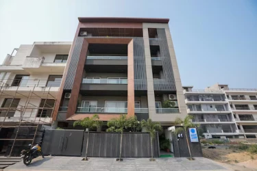 3 star hotel in sector 43, gurugram - inception residence