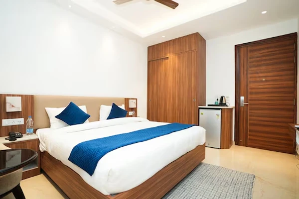 hotel with banquet hall in sector 43, gurugram - inception residence