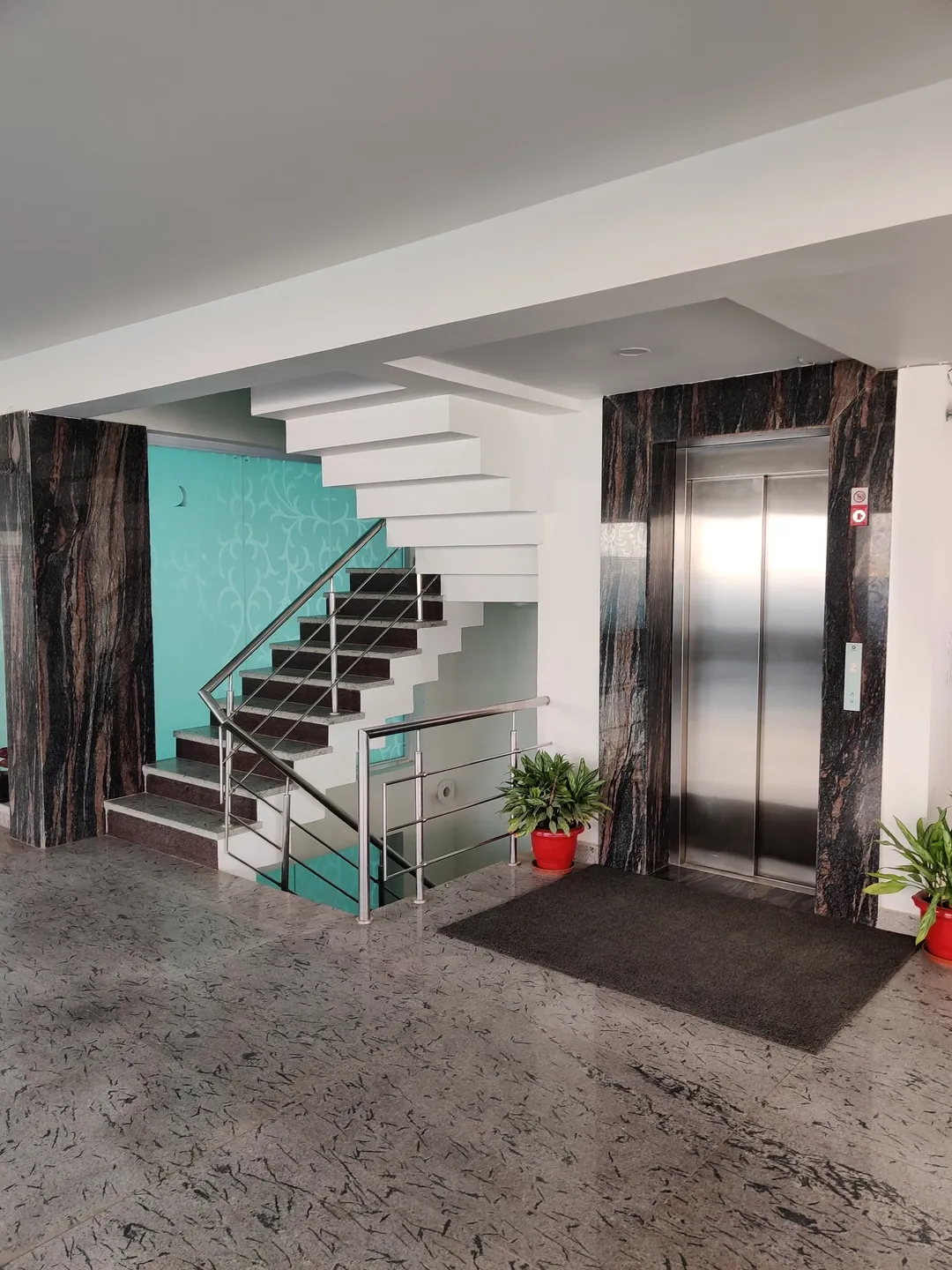 family hotel with pool in sector 43, gurugram - interglobe oasis