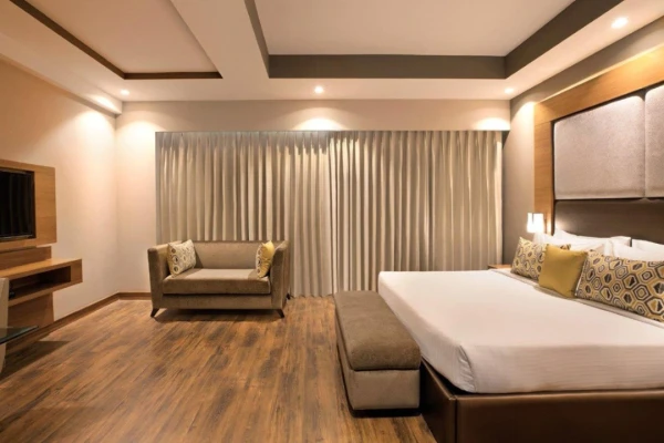 hotel with free parking in sohna road, gurugram - lemon tree hotel sohna road gurgaon