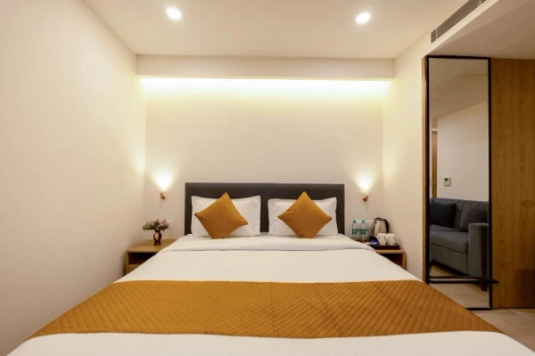 best couple hotels in limewood signature golf course extension road gurugram