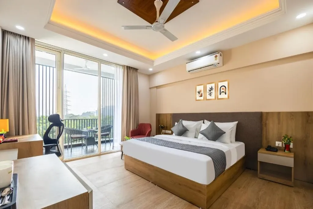 hourly stay in limewood signature - huda city centre gurugram