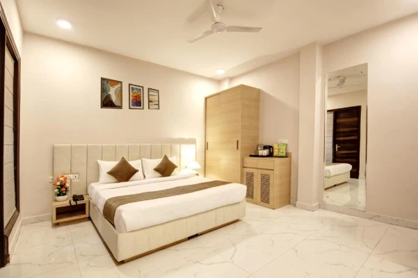 tourist hotels in limewood stay corporate huda city centre gurugram