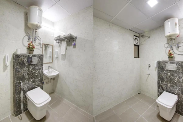 best hotel stay in limewood stay huda city centre gurugram