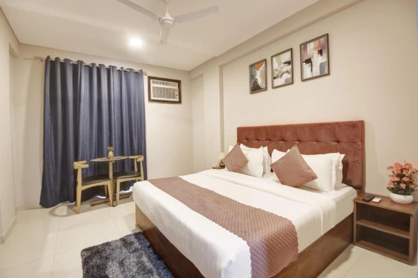 corporate hotels in limewood stay huda city centre gurugram