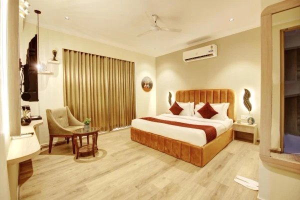 best hotel in limewood stay mall 51, sector 51 gurugram