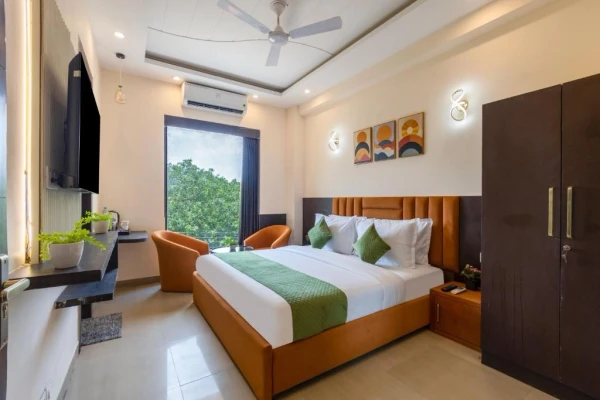 4 star hotels in limewood stay premier golf course road sector 42 gurugram