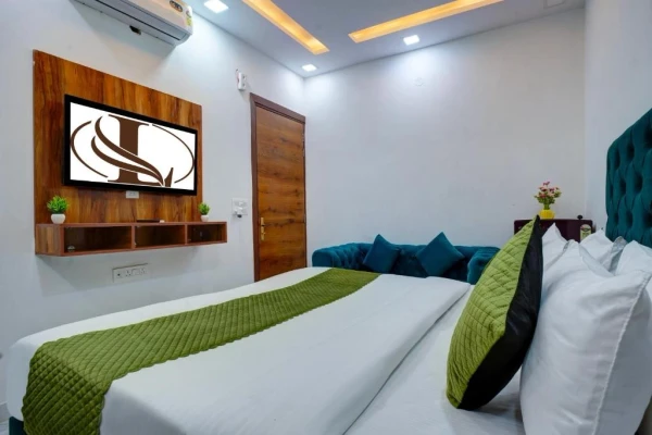 best hourly stay in limewood stay sector 29 gurugram