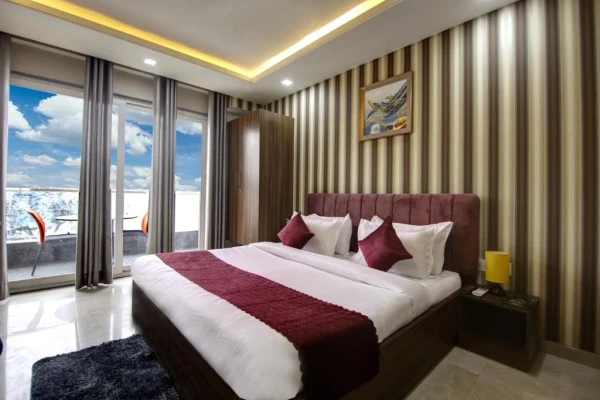 best luxury hotels in limewood stay silver studio sector 57 gurugram