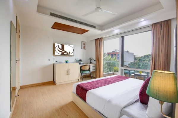 star hotels in limewood stay unitech cyber park  sector 45 gurugram