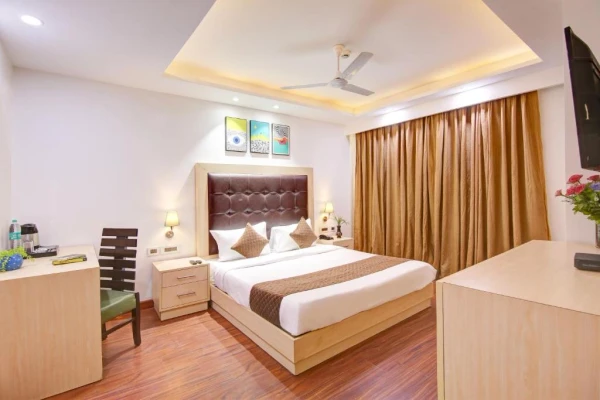 4 star hotels in limewood stay unitech cyber park  sector 45 gurugram