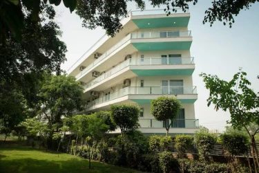 hotel with gym in sohna road, gurugram - mastiff hotel city nest gurgaon