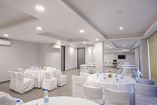 hotel near gurugram railway station - mastiff hotel city nest gurgaon