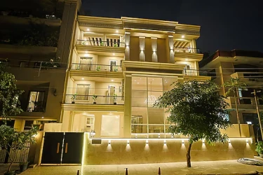 best short stay hotels in millora cyber suites gurugram