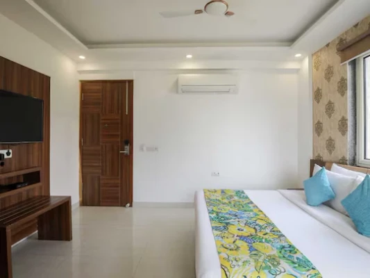 book hotels in opo horizon lyro gurugram