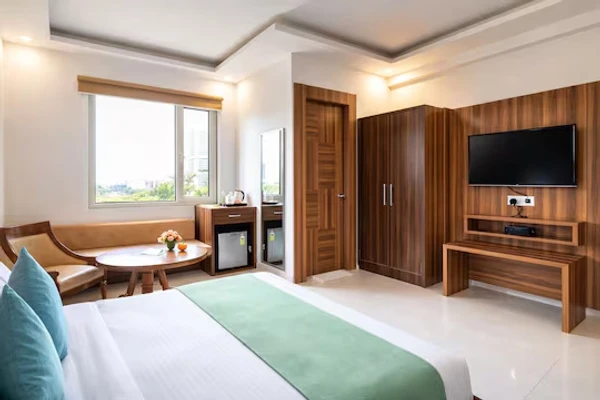 hotel in dlf phase 2, gurugram for family - opo horizon lyro