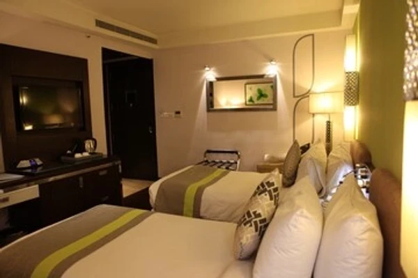 hotel near gurugram airport - quality inn gurugram