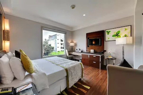 hotel near gurugram railway station - quality inn gurugram